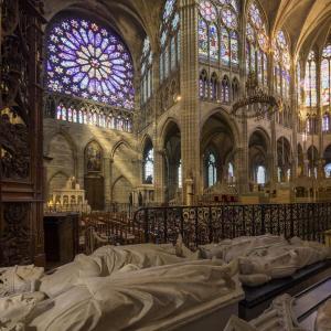 Halte à la Basilique de Saint-Denis, entre découverte royale et pratique ancestrale