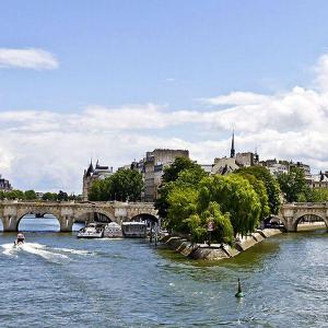 Croisière «Chasse aux œufs» inédite sur le Canal Saint-Martin et la Seine