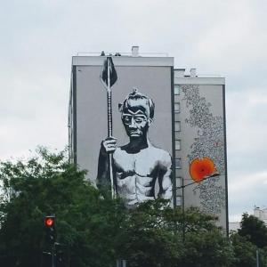 Visite de Vitry, la capitale française du street art, avec un artiste